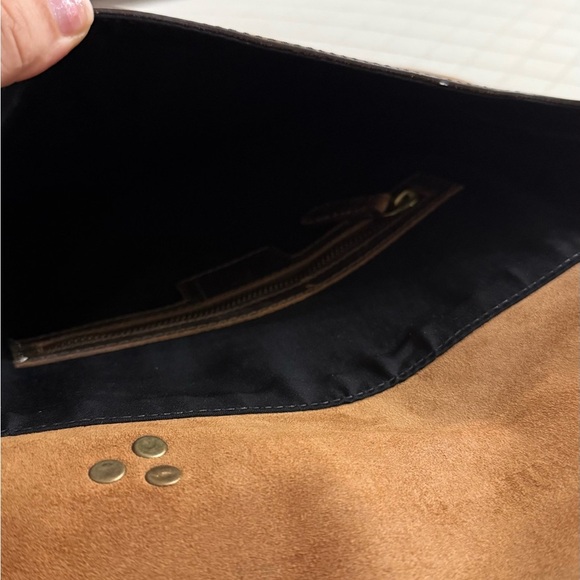 CHICATOLIA CRAZY HORSE LEATHER BACKPACK - TAN - Picture 9 of 10